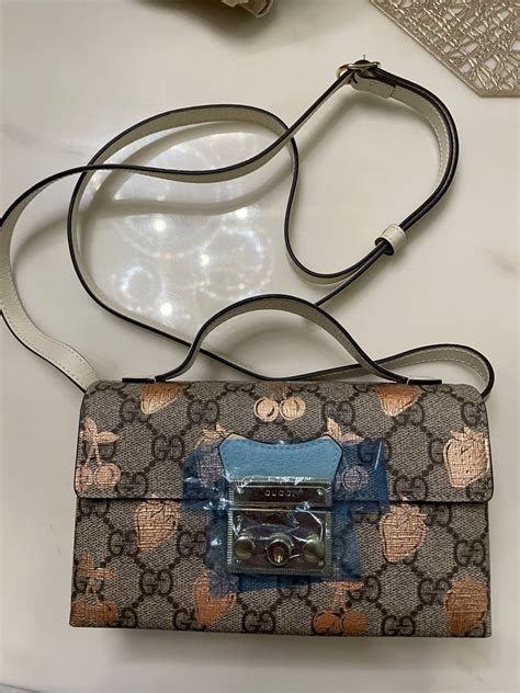 gucci berry china
